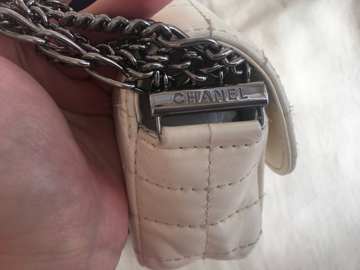 Chanel White Square Quilted Leather Mini Flap Handbag Multi Chain Bag Rare Ladies
