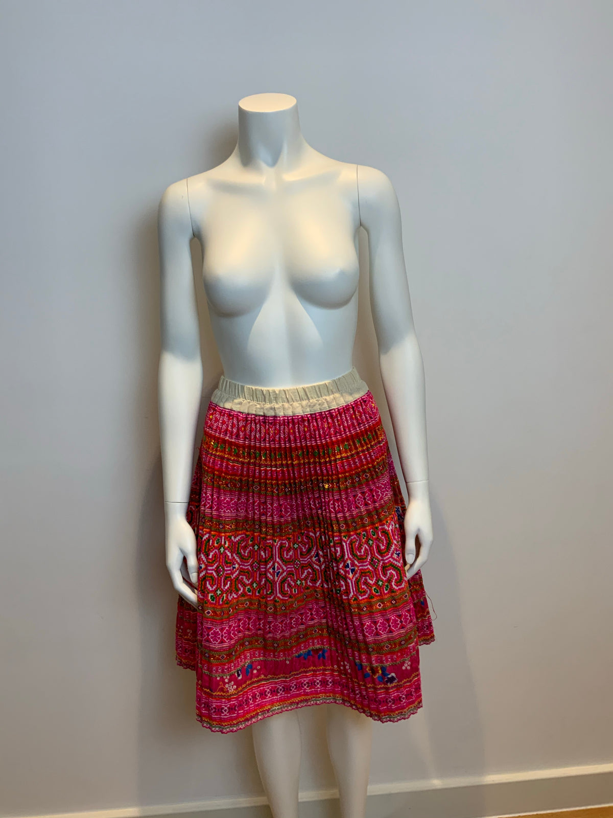 Gypsy Style Pleated Hand Embroidered midi skirt Size S small ladies