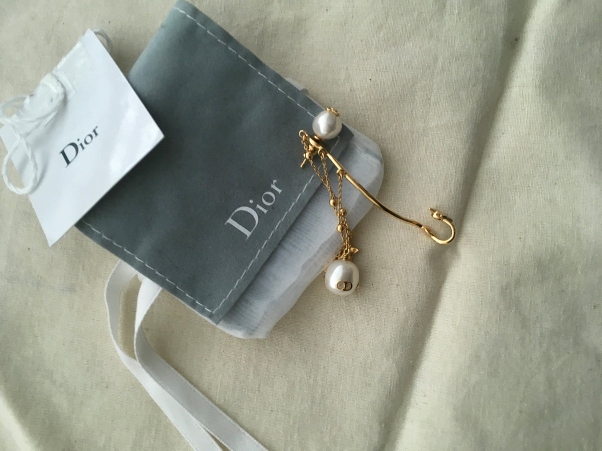 Christian Dior Limited Edition Faux Pearl Perles de Désir Ear Jewelry Cuff ladies