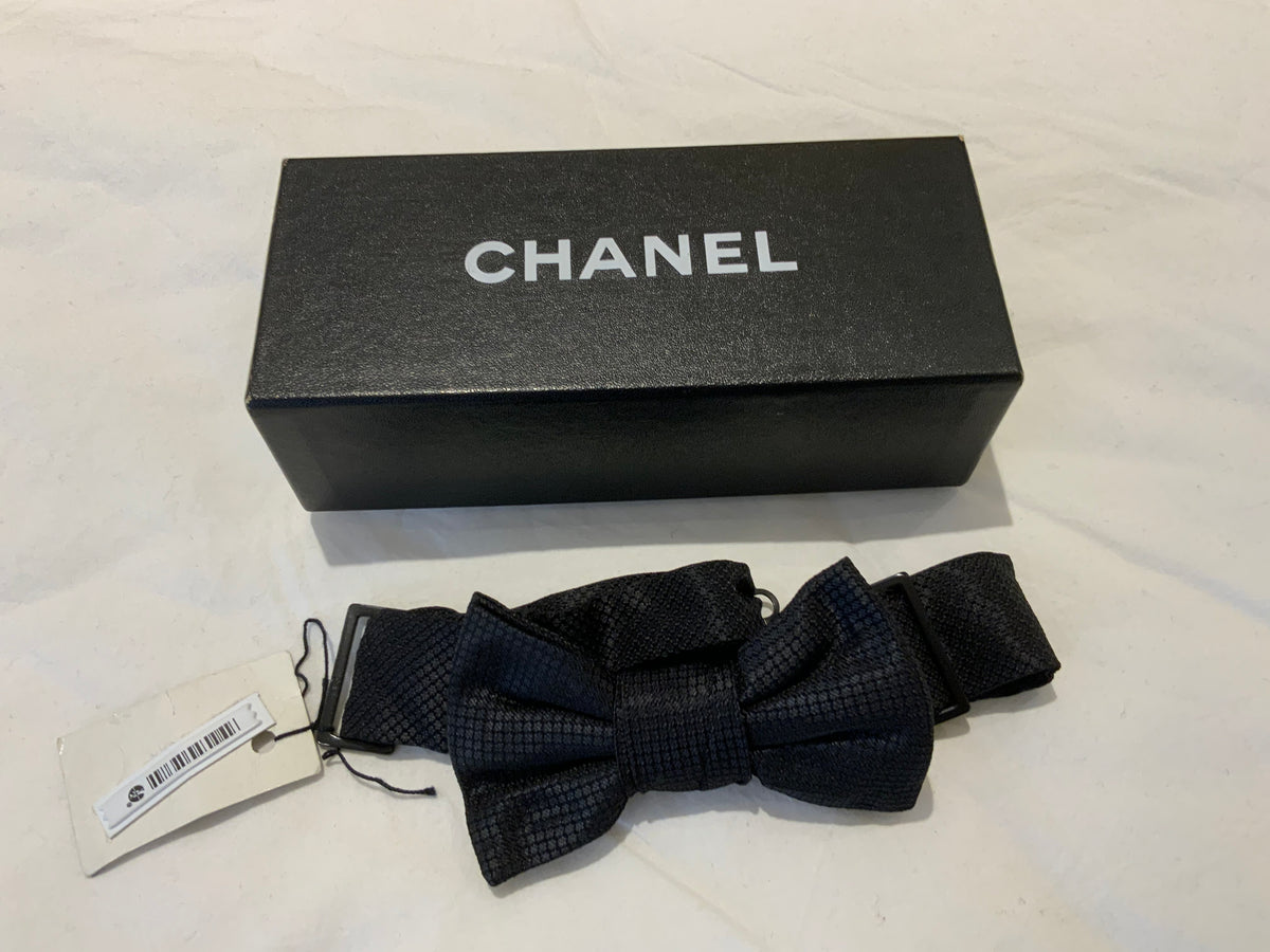 Chanel Runway Jacquard Bow Tie ladies