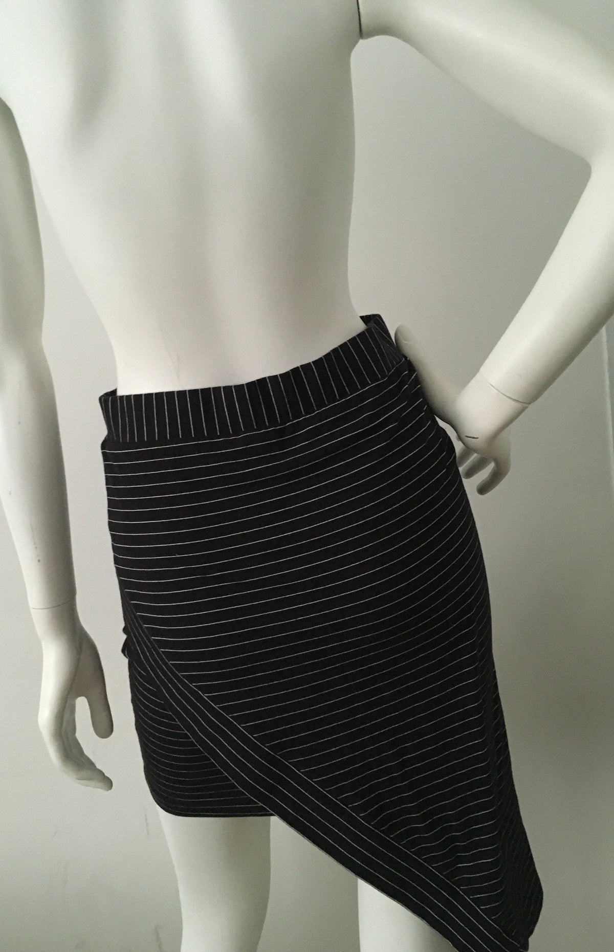 Melon Melon Artsy Brasil Striped Asymmetric MINI SKIRT SIZE 40   ladies