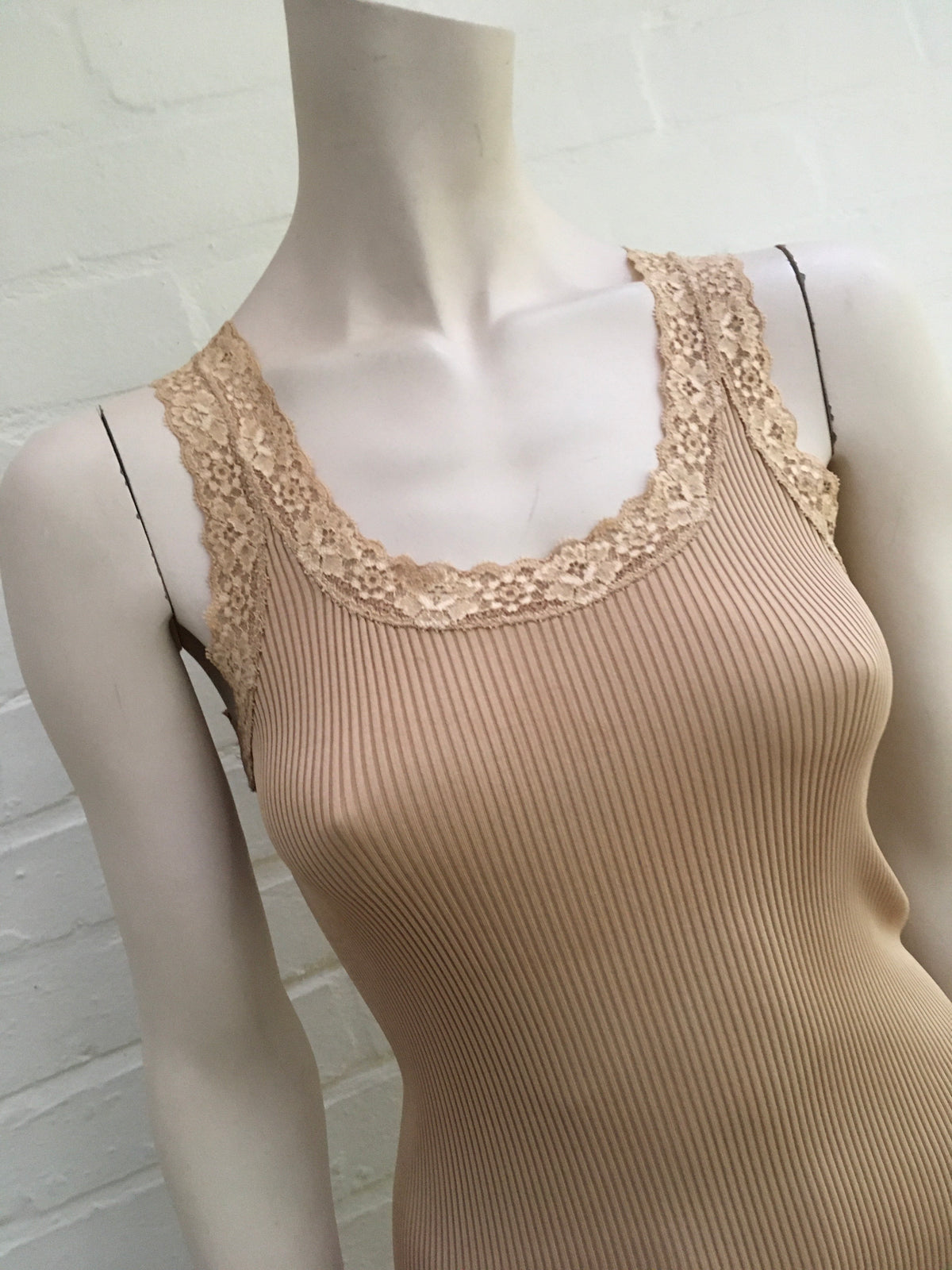 Aqua Women's Silk Lace Trim Beige Natural Top Tank Size S Small ladies