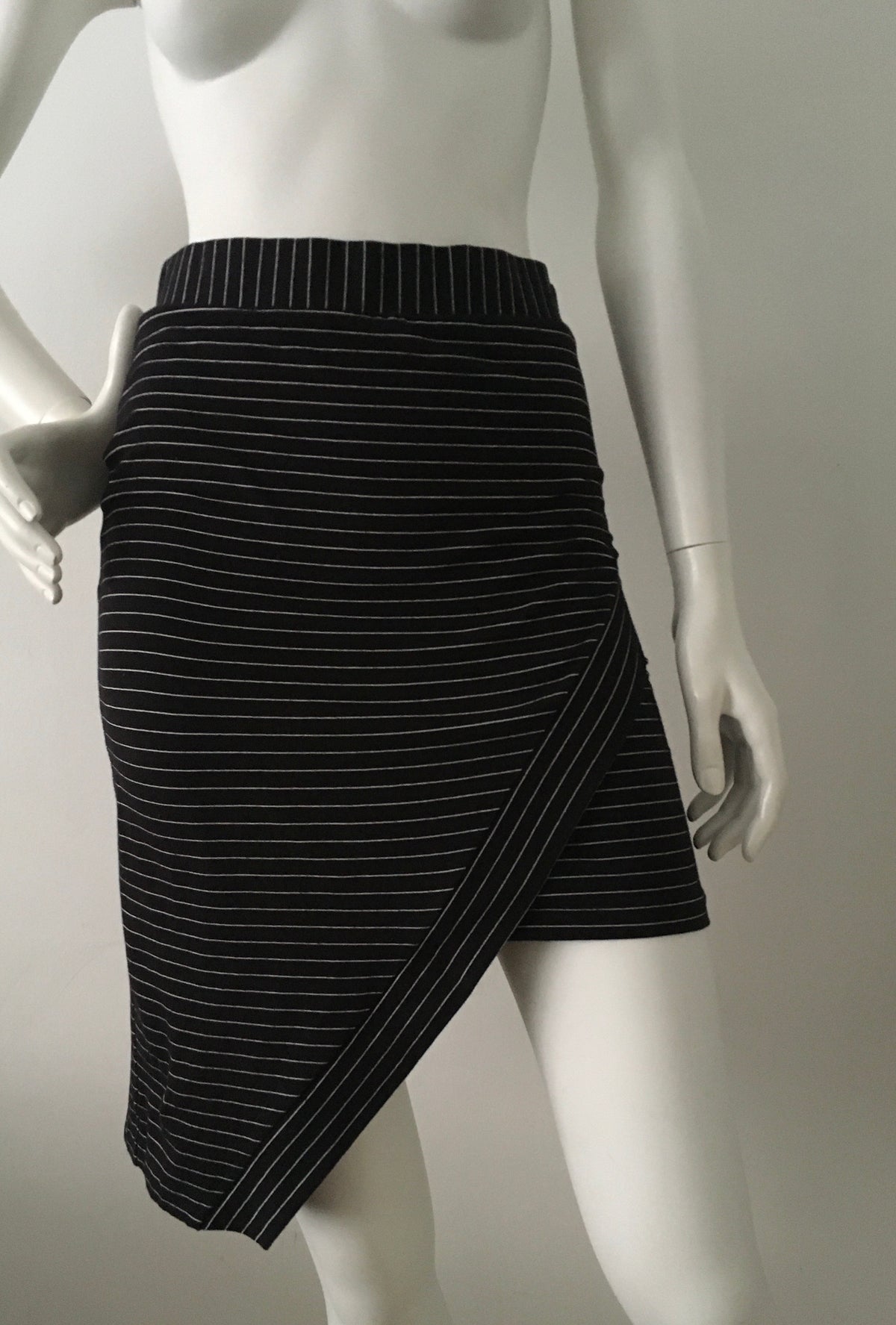 Melon Melon Artsy Brasil Striped Asymmetric MINI SKIRT SIZE 40   ladies