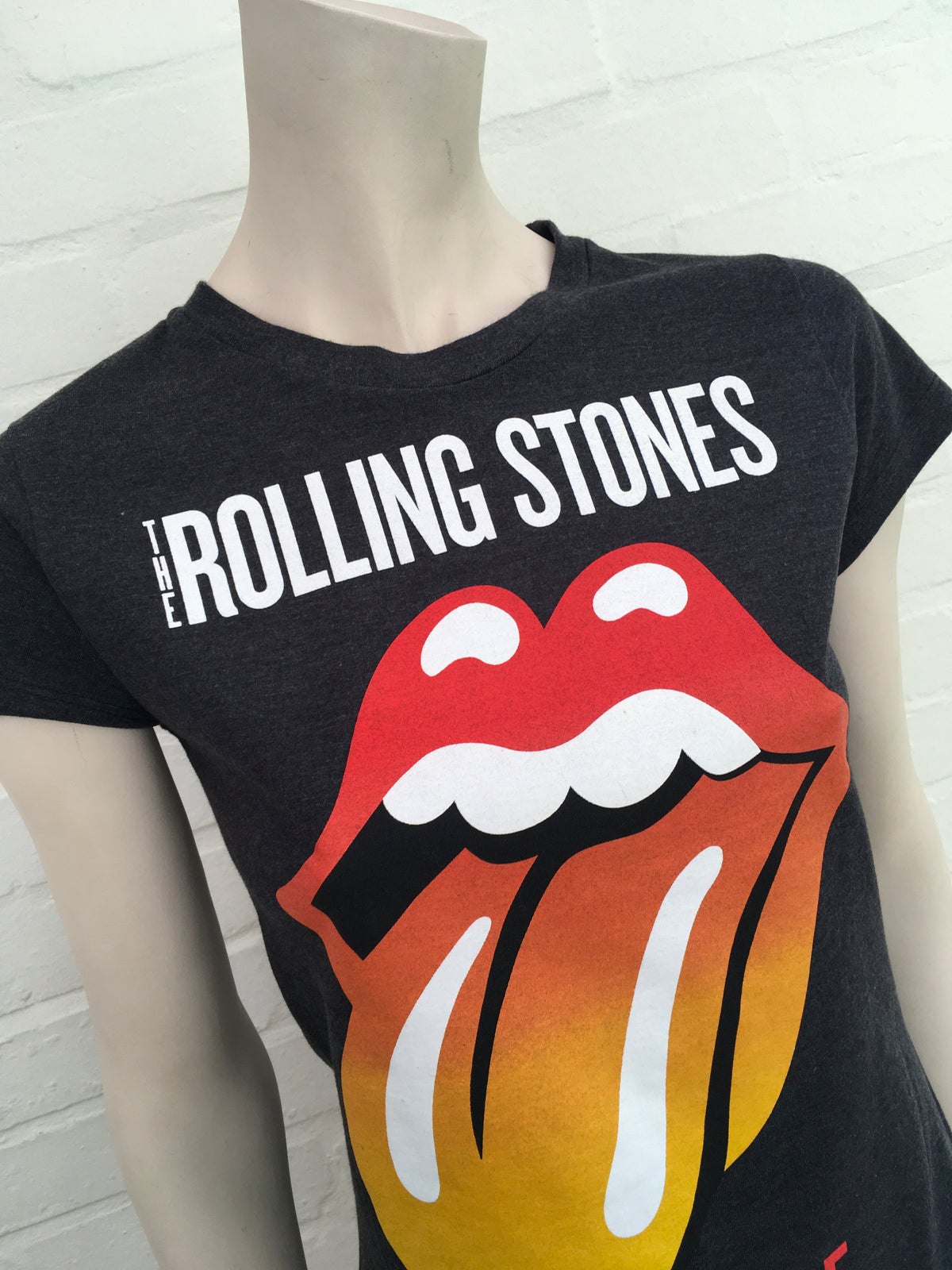 THE ROLLING STONES 14 ON FIRE 2014 AUSTRALASIAN TOUR Top T-shirt  LADIES