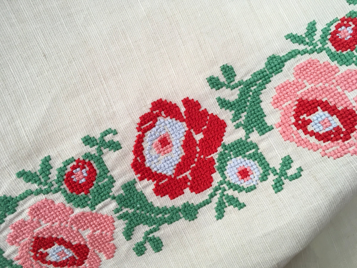 VILSHENKO Harper embroidered slub linen and silk-blend blouse  Ladies