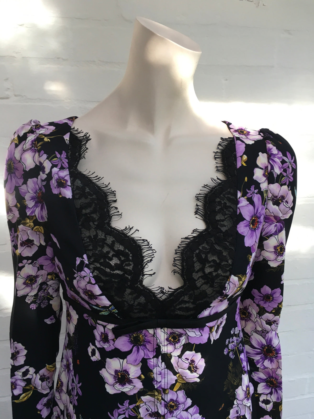 Giambattista Valli RUNAWAY COUTURE FLOWER LACE DRESS Ladies