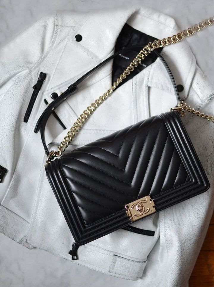 CHANEL Fall 2017 Calfskin Chevron Quilted Medium Boy Flap Black Bag Handbag LADIES