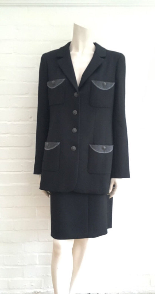 Amazing Chanel 08A Black Wool Jeweled Iconic 2-piece skirt suit F 44 U –  Afashionistastore
