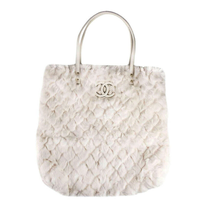 CHANEL 2017 Orylang Fur Quilted Pattern Shopping Tote Bag RARE Limited Edition ladies