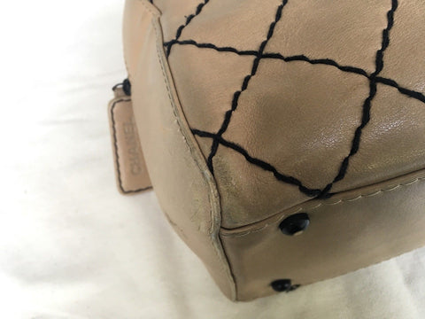 CHANEL Beige quilted leather Surpique Bowler bag Handbag 100% AUTHENTI –  Afashionistastore