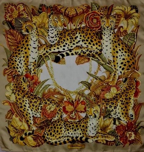 Salvatore Ferragamo Cheetah Leopards Animal Safari Print Silk SCARF 90x90 cm LADIES